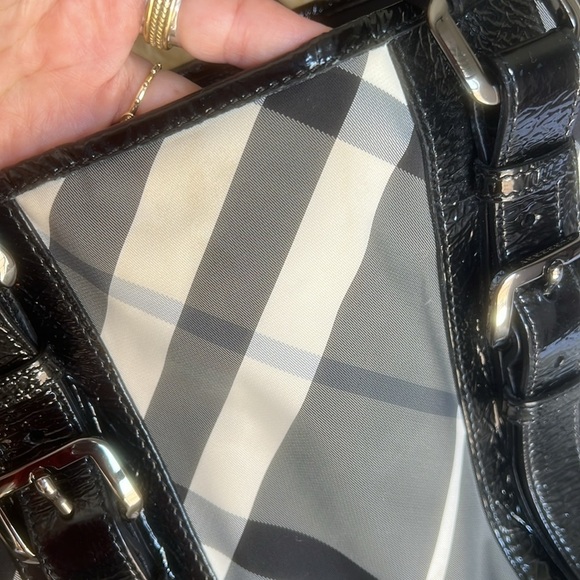 BURBERRY Black Beat Check Nylon And Patent Leather Lowry Tote - Picture 7 of 14